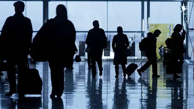 Yerli turistler 6 aylık seyahate 148,3 milyar lira harcadı