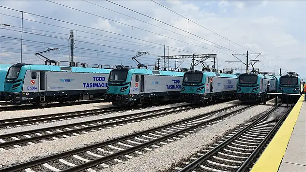 Yerli ve milli lokomotif ilk seferini tamamladı