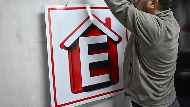 Yetkili emlakçı ofislerinde E tabela dönemi başlayacak