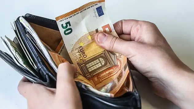 Yıl Sonu Euro Tahmini Nedir?