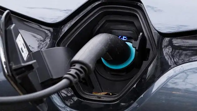Yılın ilk çeyreğinde hibrit ve elektrikli araçların kiralama payı yüzde 10'u geçti