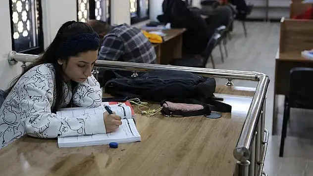 YKS 2025 tercih kılavuzu ne zaman yayımlanacak?