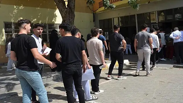 YKS'de Alan Yeterlilik Testleri oturumu başladı