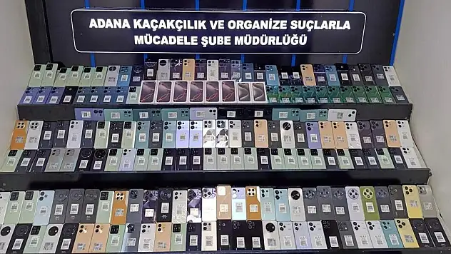 Yolcu otobüsünde 4,2 milyon liralık kaçak telefon ele geçirildi