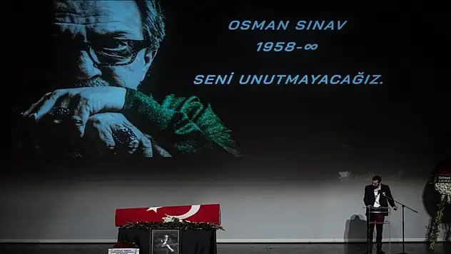 Yönetmen ve yapımcı Osman Sınav için AKM'de tören düzenlendi