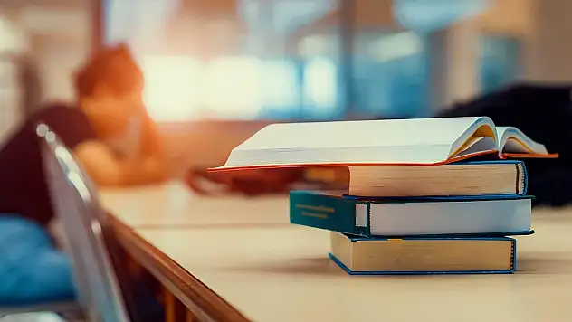 Yükseköğretimde kadın öğrencilerin oranı yüzde 53,2'ye ulaştı