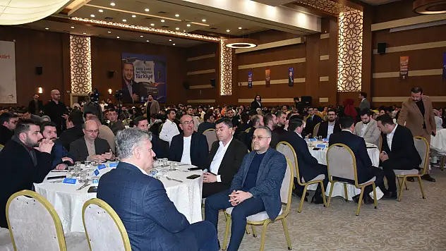 Yusuf İbiş Konya'da konuştu: Dünya yanıyor, Türkiye bir güven adası olarak parlıyor!