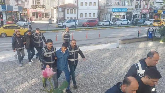 Zehir zincirleri kırıldı: 186 tutuklama!