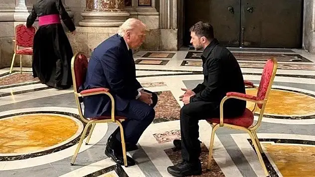 Zelenski: Trump ile koşulsuz ateşkesi görüştük