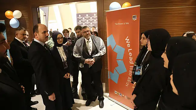 Başkan Altay lise öğrencileriyle buluştu