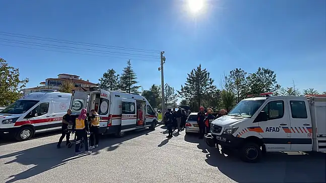Otomobil ile cip çarpıştı: 3 yaralı