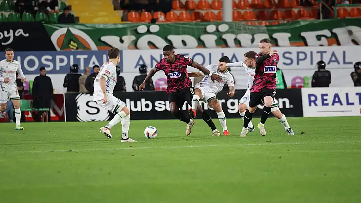 Alanyaspor - Konyaspor rekabetinde dikkat çeken detaylar
