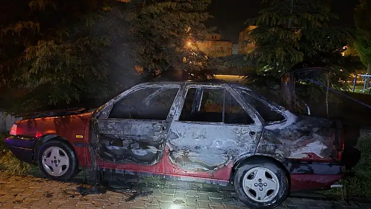 İhmal yangına davetiye çıkartıyor! Aracınızda bunları sakın yapmayın