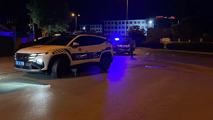 Konya'da cadde ortasında bıçaklı saldırı! 1 kişi hastanelik oldu...