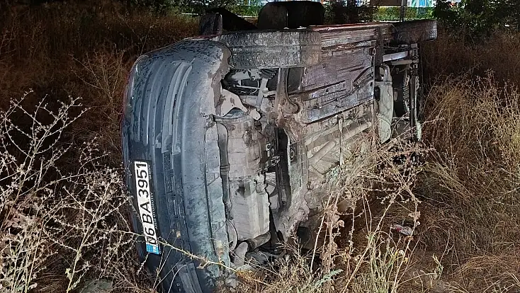 Konya’da ölümlü kaza ders olmadı! Aynı nokta yine can yaktı: 2 yaralı