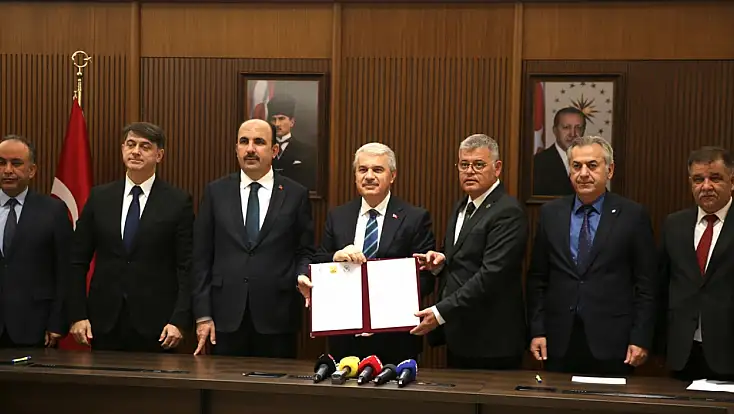 Konya'da önemli protokol anlaşması! Okullarda çocuklara Konyaspor sevgisi aşılanacak