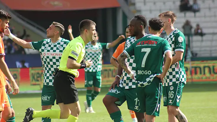 Konyaspor - Başakşehir Maçının VAR Konuşmaları Açıklandı! Ali Şansalan Yine Devrede