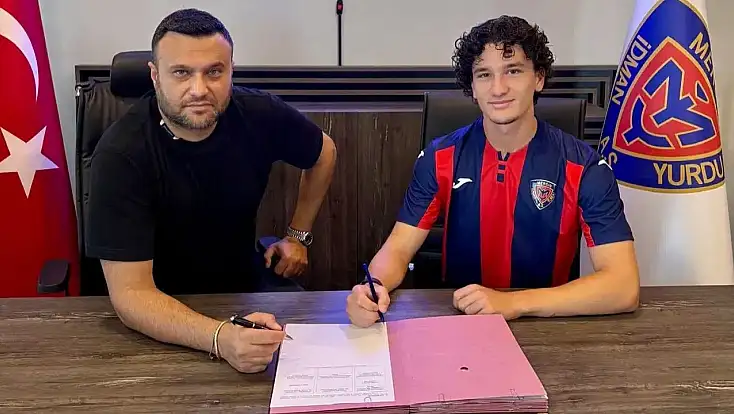 Konyaspor'da ayrılık! 3.Lig ekibine kiralandı