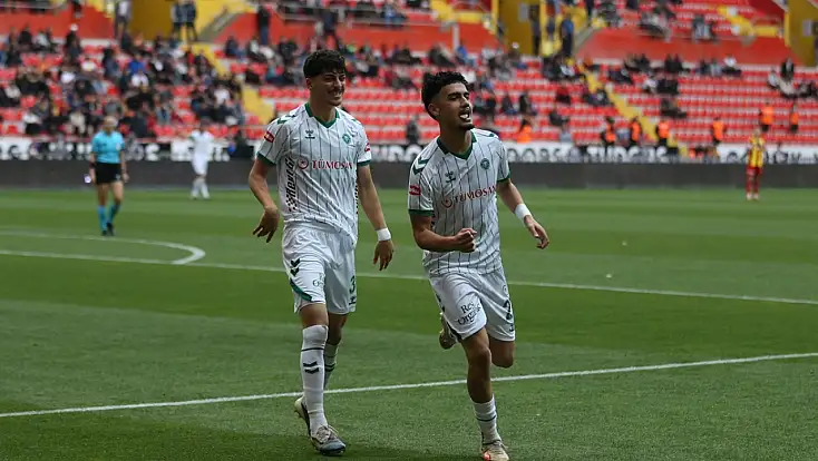 Konyaspor'da dört ayrılık! Genç oyuncular Arnavutluk'a kiralandı
