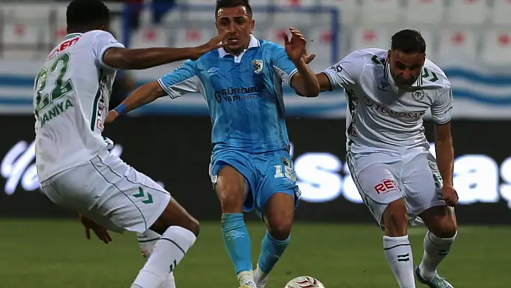 Konyaspor'da ikinci kaptan Deniz'den açıklama!