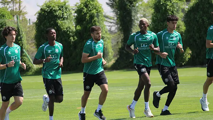 Konyaspor'dan 'Afrika Operasyonu' Palut'tan iki genç için açıklama