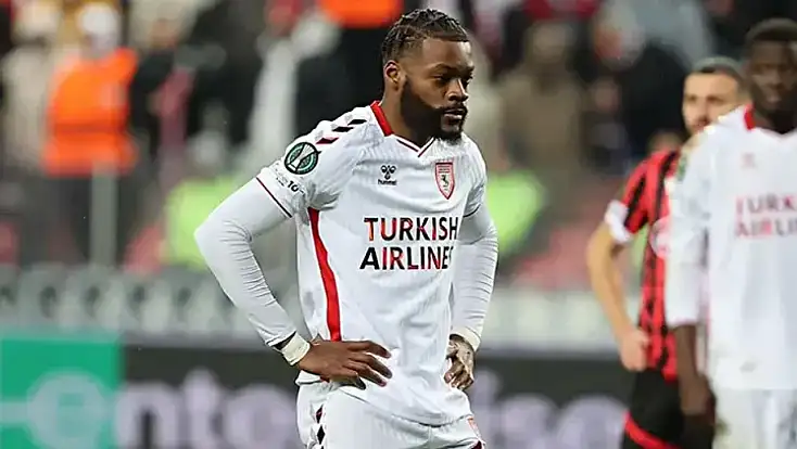 Konyaspor, Kamerunlu orta saha oyuncusu ile görüştü