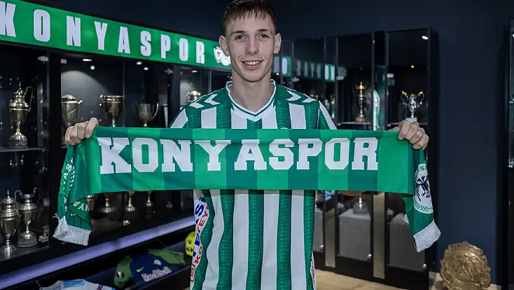 Konyaspor'un ilk Macar oyuncusundan 4 yıllık imza!