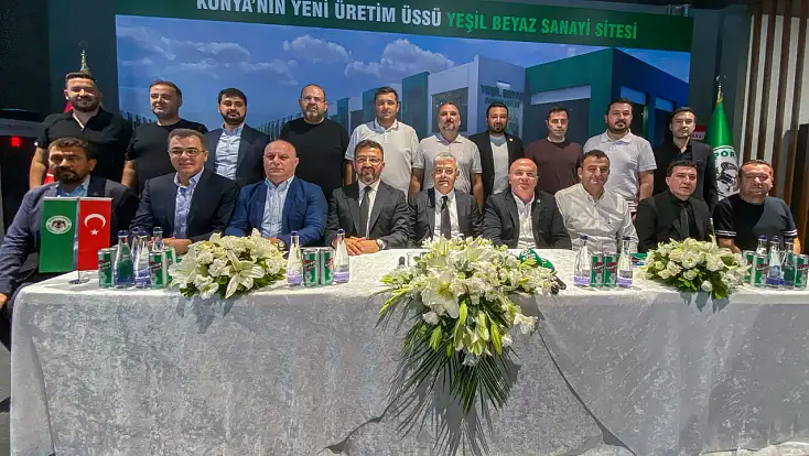 Konyasporlu yöneticilerden fedakarlık! Alacaklarını kulübü hibe ettiler! İşte o tutar