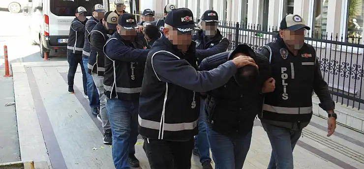 81 ilde düzensiz göç denetimi: 230 göçmen yakalandı