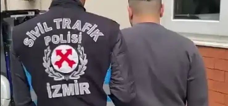 9 aylık bebeğe bile aldırmadan trafik terörü estirdiler!