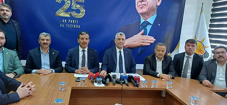 Bakan Bolat: Bizim belediyelerimiz yan gelip yatmaz