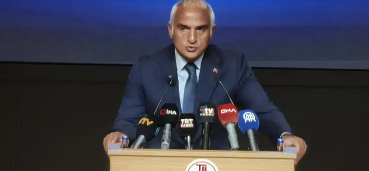 Bakan Ersoy'dan dijital çağda Türkçe uyarısı!