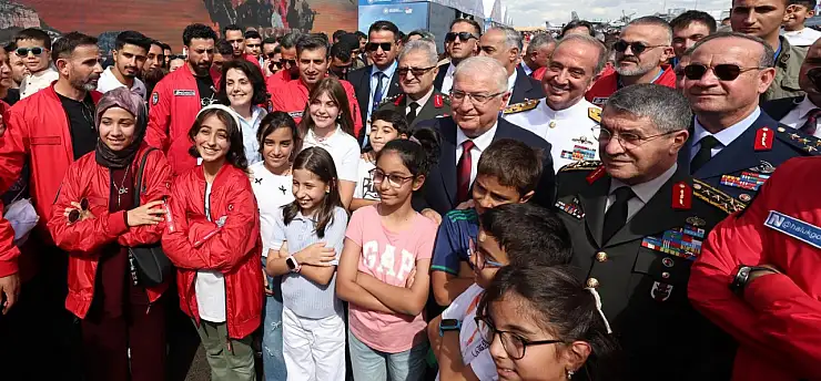 Bakan Güler, Azerbaycan programının ardından TEKNOFEST'e katıldı