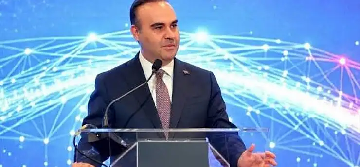 Bakan Kacır: 2027 yılının ilk aylarında uzaya araç fırlatacağız!