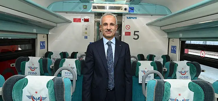 Bakan Uraloğlu: 'Demiryolu ağımızı 13 bin 919 kilometreye ulaştırdık'
