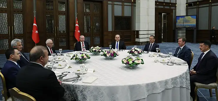 Cumhurbaşkanı Erdoğan, Yüksek Mahkeme Başkanlarıyla yemekte bir araya geldi