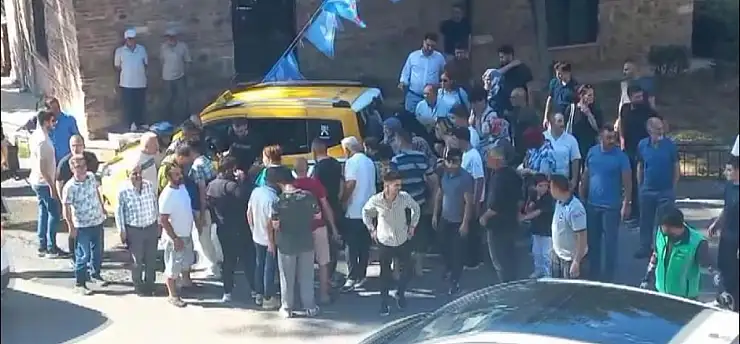 Genç avukat taksinin altında kaldı!