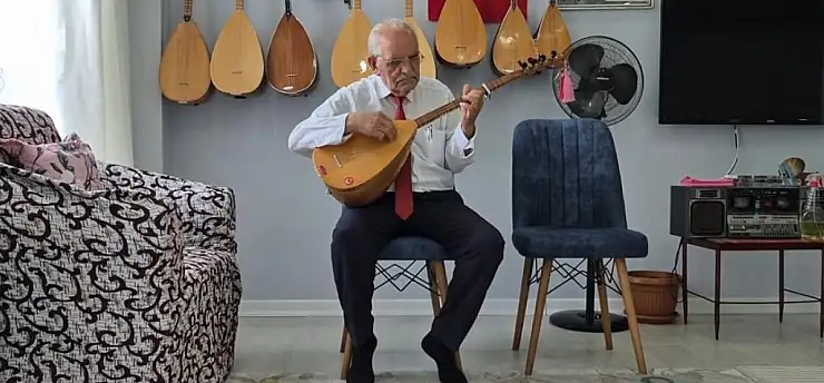Gönüllerde taht kuran, yaşayan kültür hafızası Arif Çayır...