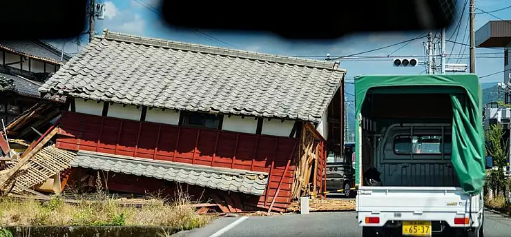 Japonya'daki 7.1'lik depremde ölü sayısı 38'e yükseldi