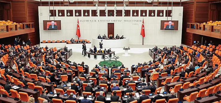 Meclis'te tarihi oturum... Terörsüz Türkiye Yasası TBMM Genel Kurulu'nda