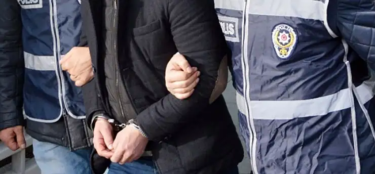 Sahte ekspertizle 687 kişiye vatandaşlık: 16 ilde 72 şüpheli yakalandı