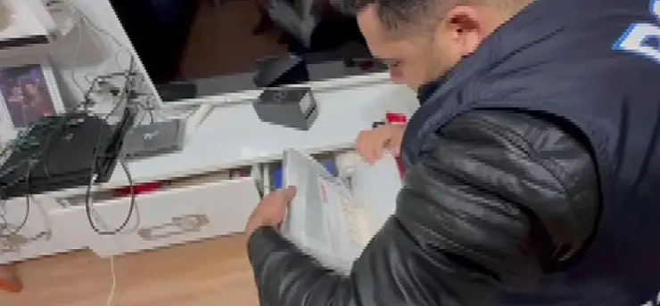 Sahte şirketlere büyük vurgun! 12 kişi tutuklandı