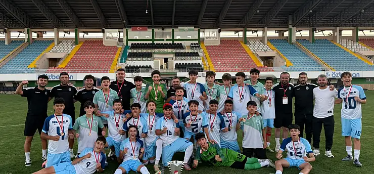 Selçuklu Belediyespor, Konya Futboluna Bir Türkiye Şampiyonluğu Daha Kazandırdı!