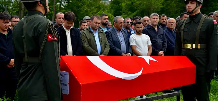 Trafik kazasında ölen askeri personel son yolculuğuna uğurlandı