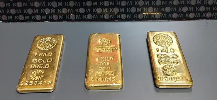 Türkiye'ye sokulmak istenen 708 gram kaçak altın komşuya takıldı