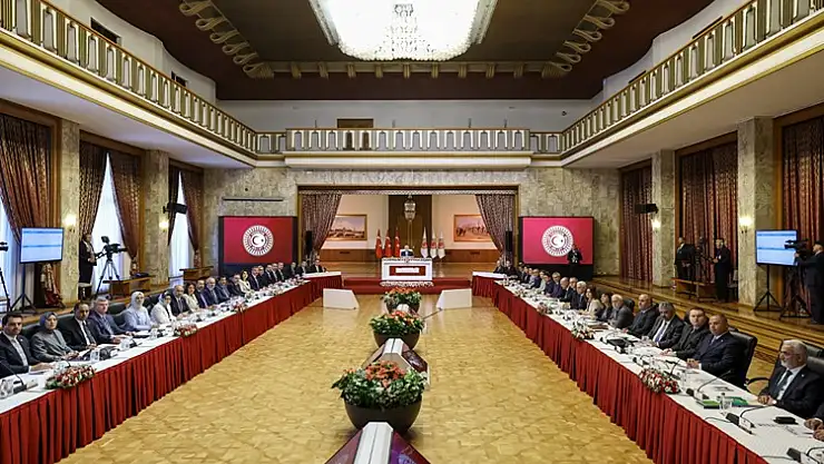 Meclis'te 'Terörsüz Türkiye' İçin Tarihi Toplantı Yapıldı!