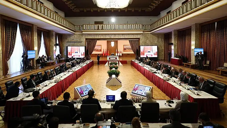 Meclis'teki tarihi komisyonda yarın Bakanlar dinlenecek