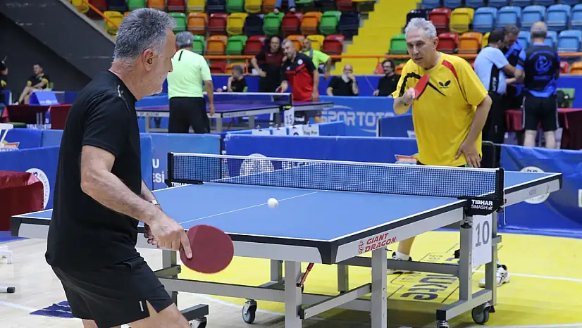 230 sporcunun yarıştığı Masa Tenisi Şampiyonası, Konya'da başladı