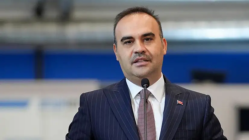 Bakan Kacır: 'Türkiye'de tasarlanan ve inşa edilen bir uzay aracıyla Ay'a ulaşmaya hazırlanıyoruz'