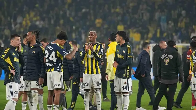 Fenerbahçe, derbide puanı uzatmada aldı